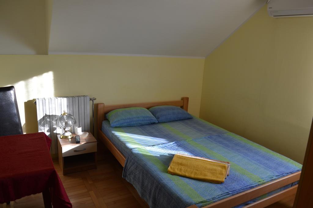 Pansion Lug Hotel Beograd Værelse billede